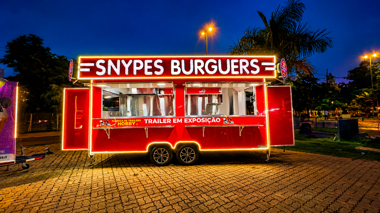 Trailer para lanches com projeto funcional e estrutura profissional.